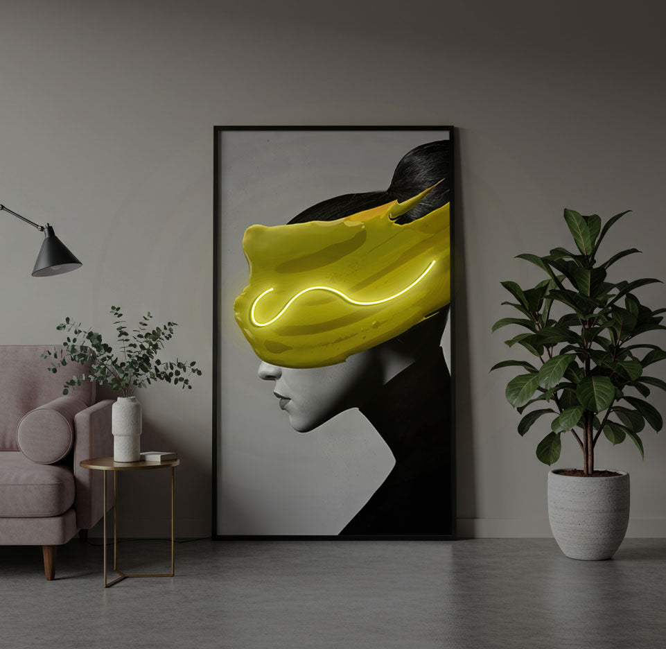 Luminora Portrait Frame
